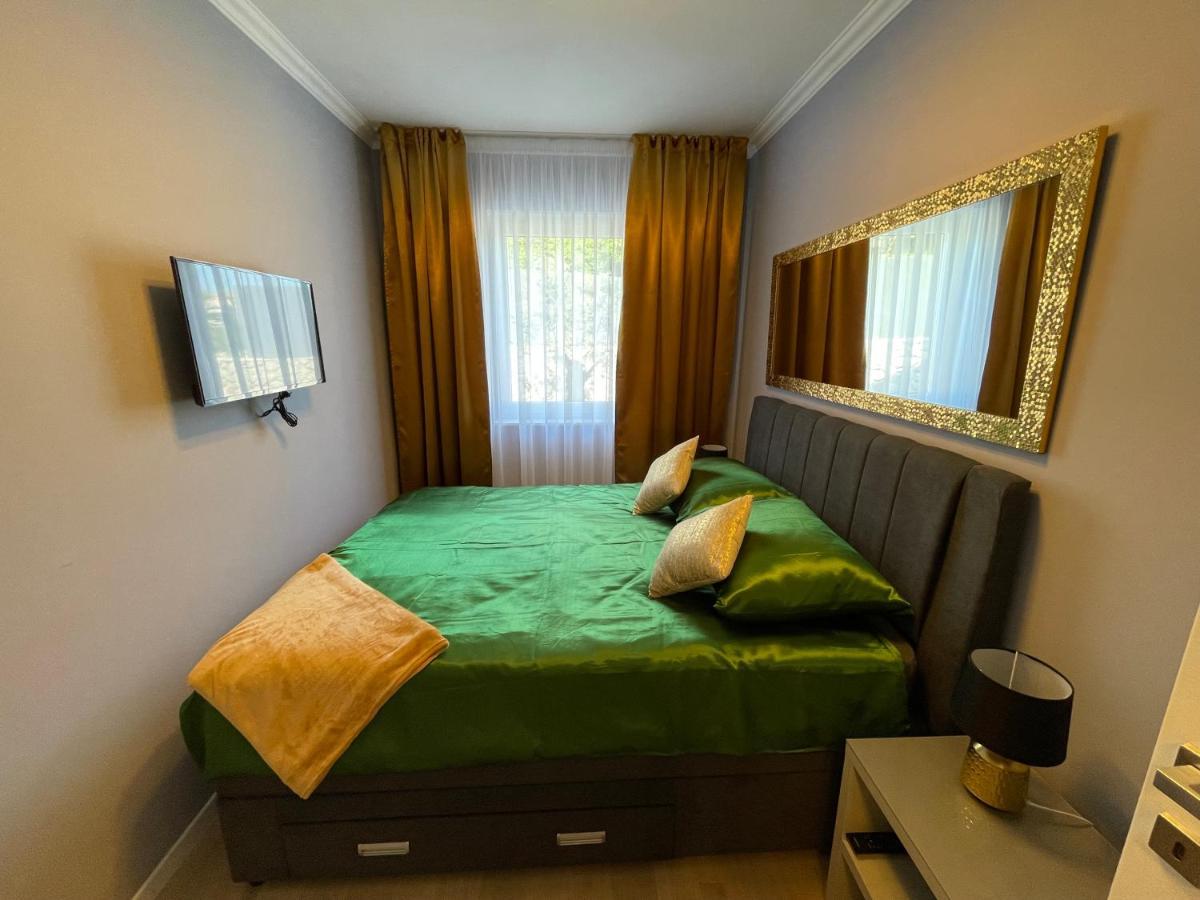 Lux Nanea Apartment คิร์ก ภายนอก รูปภาพ